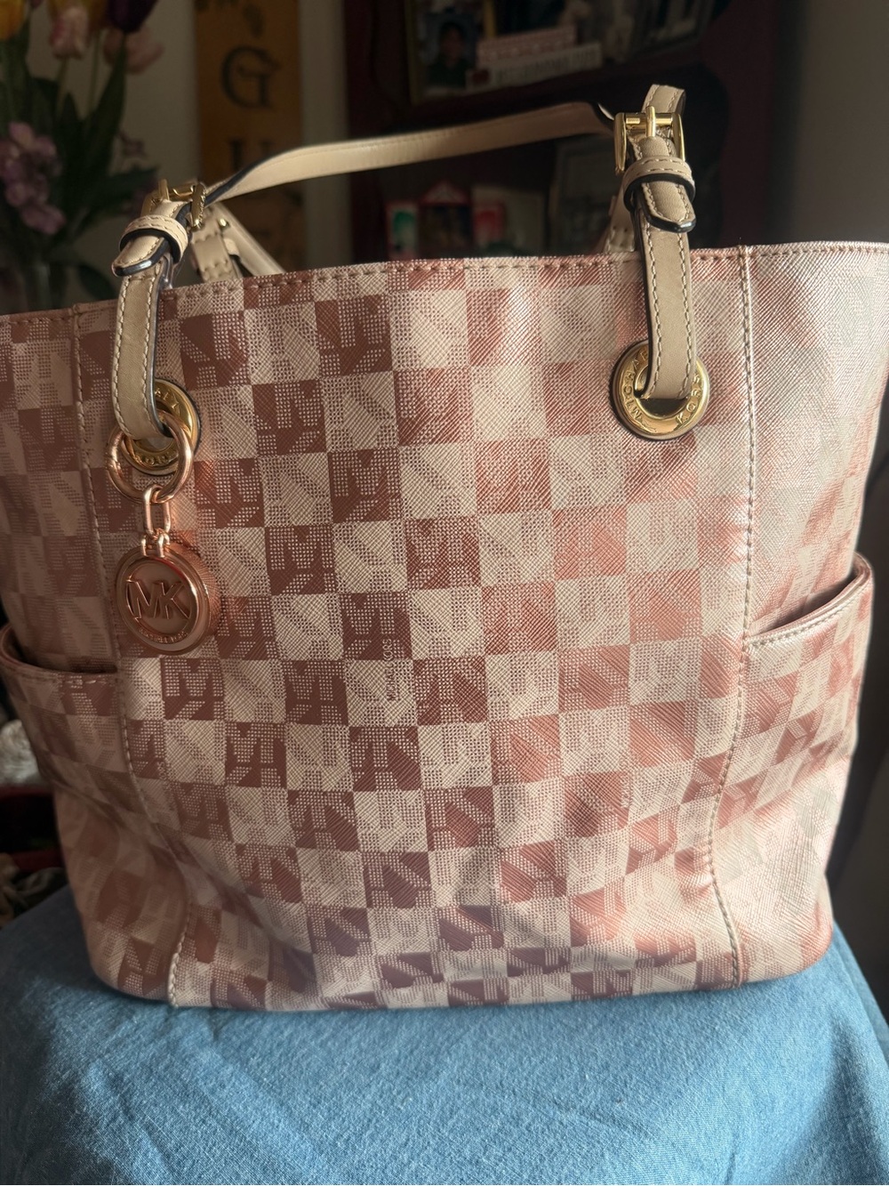 Michael Kors Blush Pink Checkered Shoulder Tote with Gold Hardware - Picture 2 of 4
